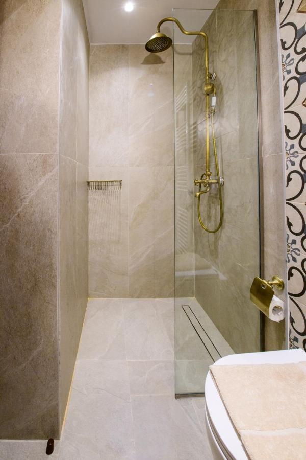 Agios Germanos Hotel Ngoại thất bức ảnh