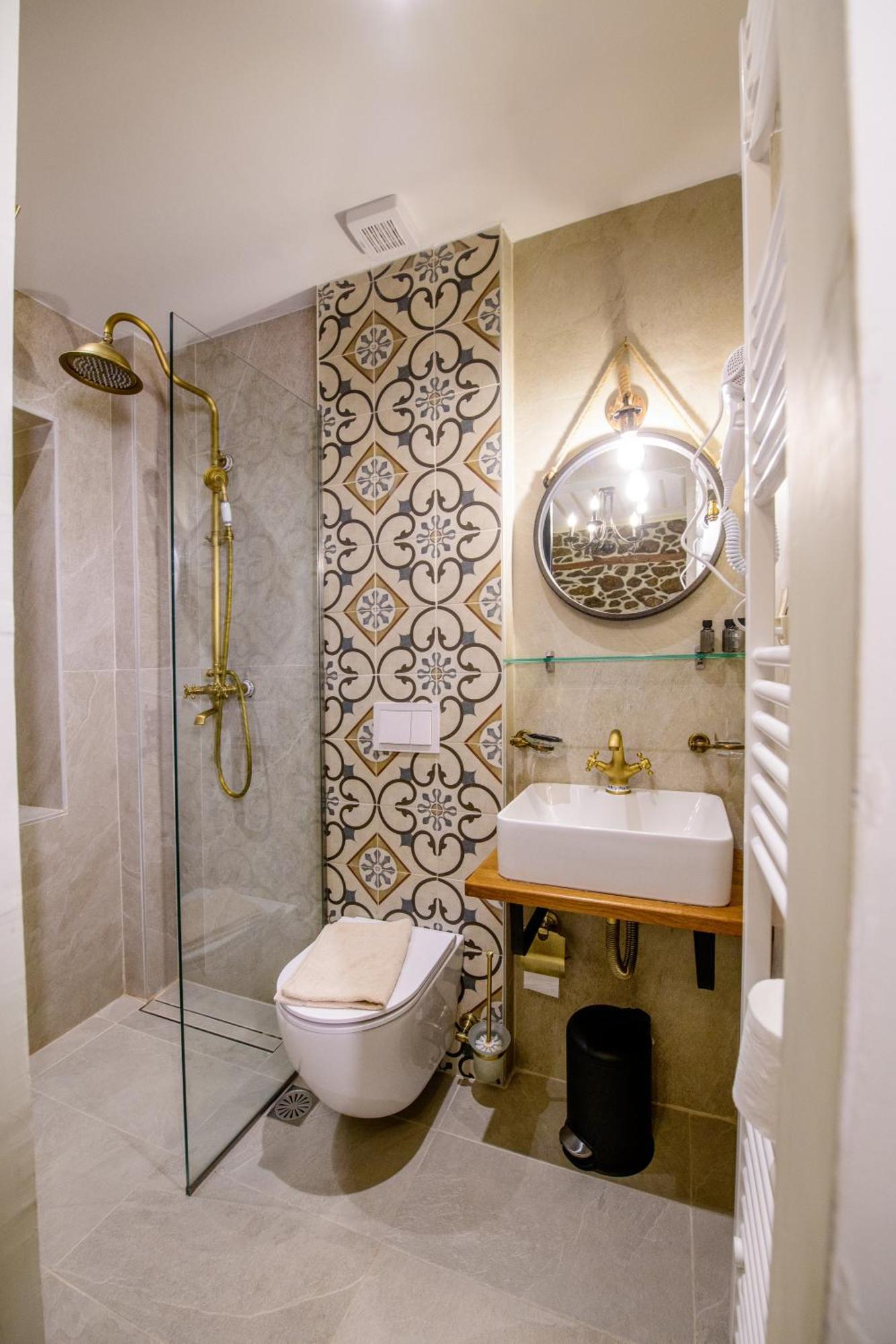 Agios Germanos Hotel Ngoại thất bức ảnh