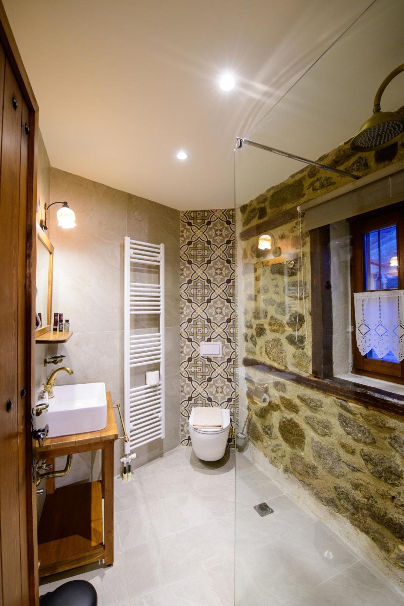 Agios Germanos Hotel Ngoại thất bức ảnh