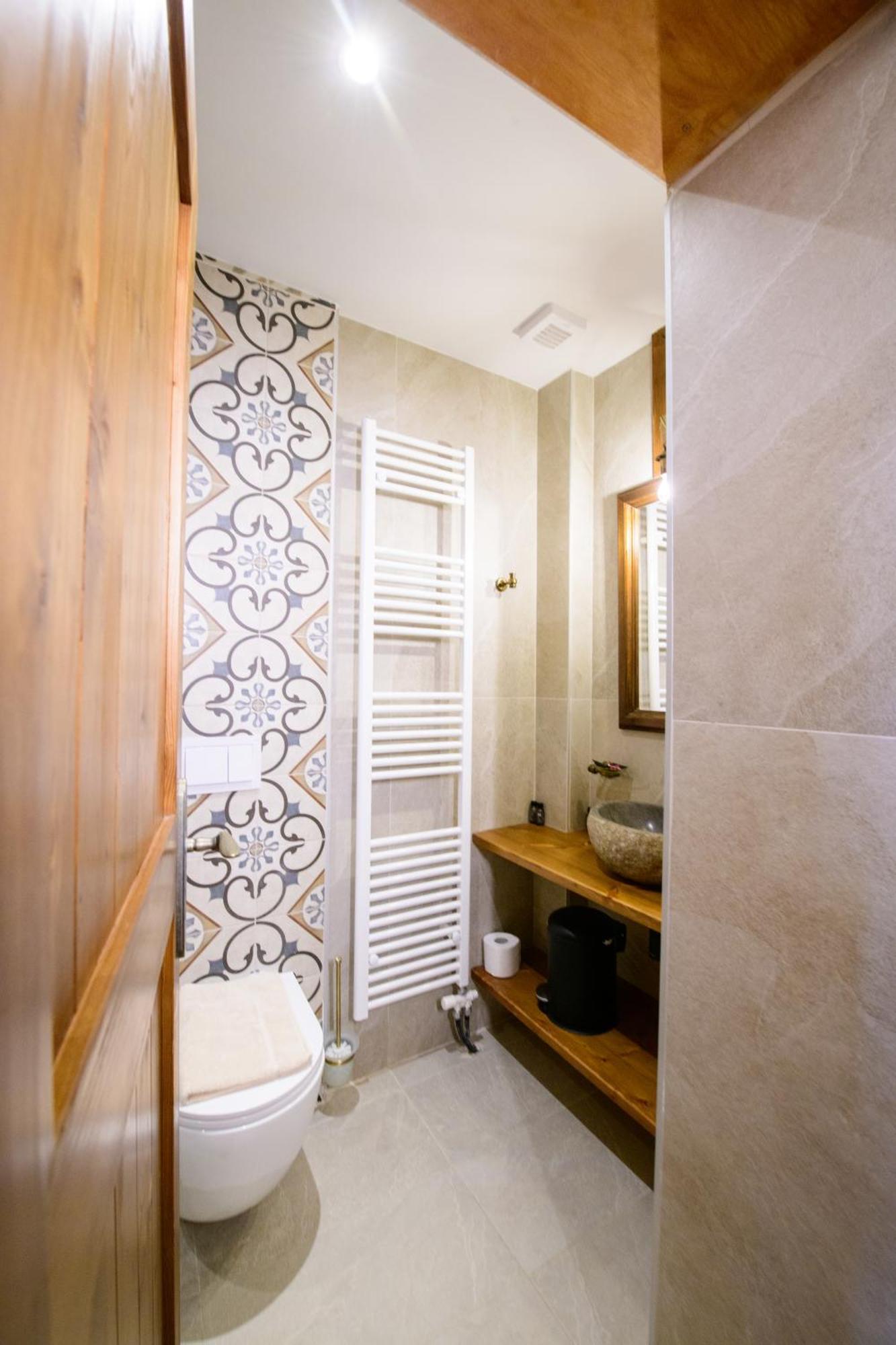 Agios Germanos Hotel Ngoại thất bức ảnh
