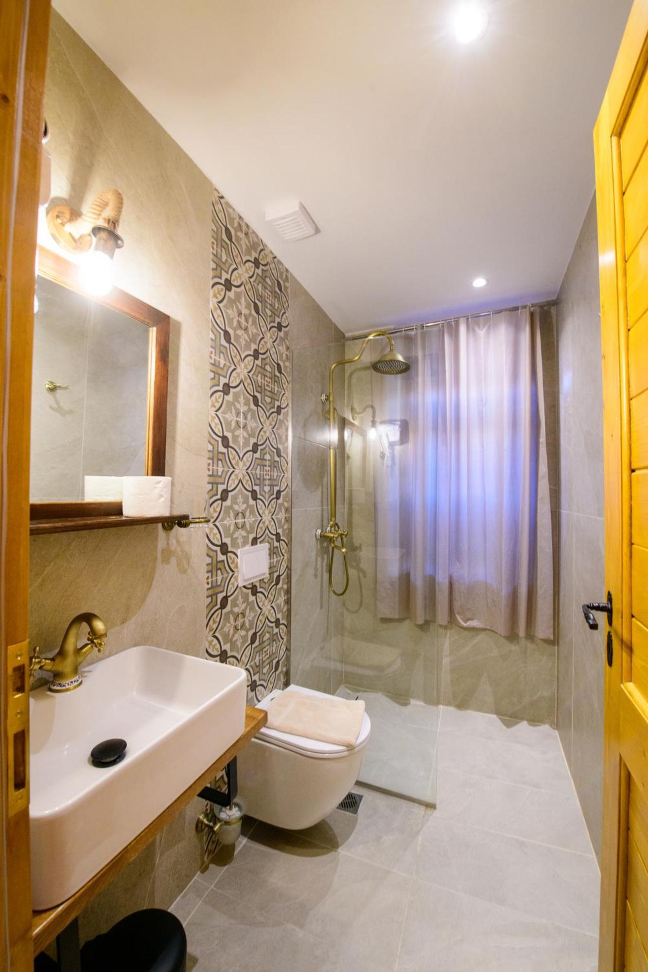 Agios Germanos Hotel Ngoại thất bức ảnh