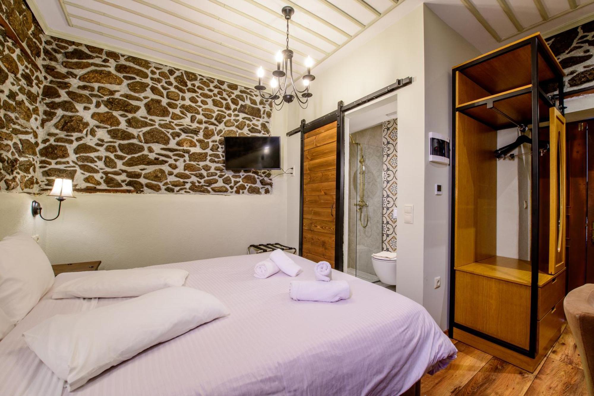 Agios Germanos Hotel Ngoại thất bức ảnh
